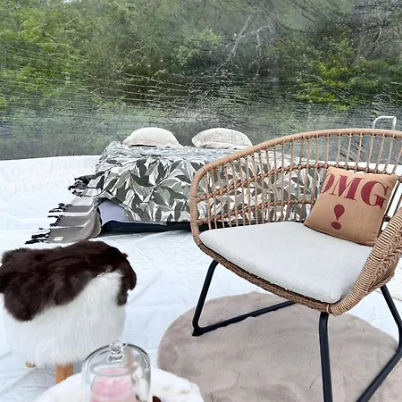 Luxury tent Bulle Insolite Attrape Reve Thoard