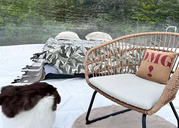 Glamping Bulle Insolite Attrape Reve Thoard